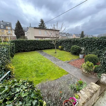 Howald 2 Bedroom With Private Garage & Garden Apartamento *